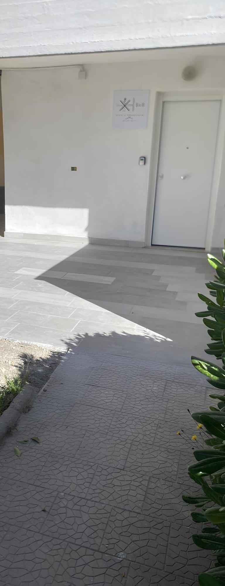 Apartamento Ippocampo Alba E Tramonto Al Giardino Duepuntozero Exterior foto